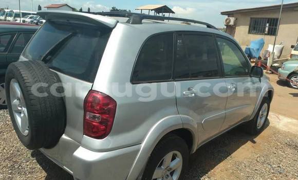 Acheter Occasion Voiture Toyota RAV4 Gris à Ouagadougou, Burkina-Faso Acheter Occasion Voiture Toyota RAV4 Gris à Ouagadougou, Burkina-Faso