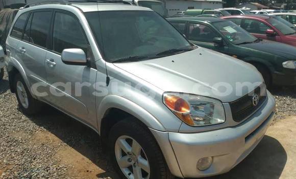 Acheter Occasion Voiture Toyota RAV4 Gris à Ouagadougou, Burkina-Faso Acheter Occasion Voiture Toyota RAV4 Gris à Ouagadougou, Burkina-Faso