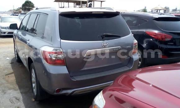 Acheter Occasion Voiture Toyota Highlander Gris à Ouagadougou, Burkina-Faso Acheter Occasion Voiture Toyota Highlander Gris à Ouagadougou, Burkina-Faso
