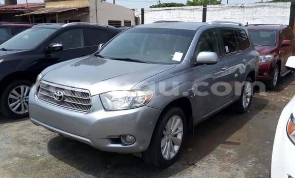 Acheter Occasion Voiture Toyota Highlander Gris à Ouagadougou, Burkina-Faso Acheter Occasion Voiture Toyota Highlander Gris à Ouagadougou, Burkina-Faso