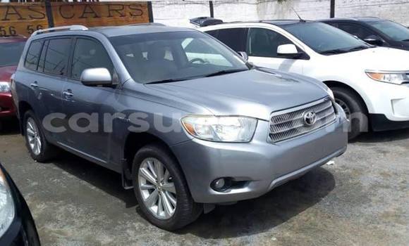 Acheter Occasion Voiture Toyota Highlander Gris à Ouagadougou, Burkina-Faso Acheter Occasion Voiture Toyota Highlander Gris à Ouagadougou, Burkina-Faso