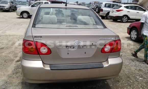 Acheter Occasion Voiture Toyota Corolla Beige à Ouagadougou, Burkina-Faso Acheter Occasion Voiture Toyota Corolla Beige à Ouagadougou, Burkina-Faso