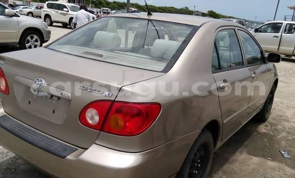 Acheter Occasion Voiture Toyota Corolla Beige à Ouagadougou, Burkina-Faso Acheter Occasion Voiture Toyota Corolla Beige à Ouagadougou, Burkina-Faso