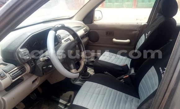 Sayi Na hannu Land Rover Freelander Azurfa Mota in Ouagadougou a Burkina Faso