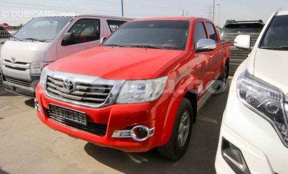 Sayi Imported Toyota Hilux Red Mota in Import - Dubai a Burkina Faso Sayi Imported Toyota Hilux Red Mota in Import - Dubai a Burkina Faso