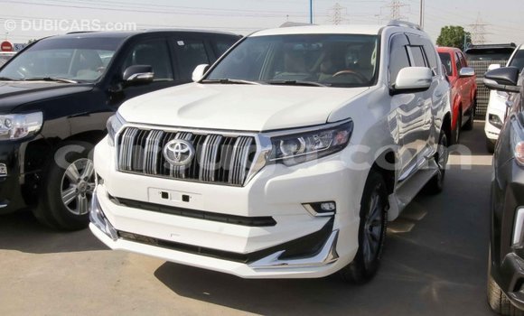 Sayi Imported Toyota Prado White Mota in Import - Dubai a Burkina Faso Sayi Imported Toyota Prado White Mota in Import - Dubai a Burkina Faso
