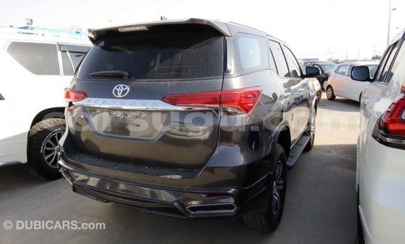 Sayi Imported Toyota Fortuner Sauran Mota in Import - Dubai a Burkina Faso Sayi Imported Toyota Fortuner Sauran Mota in Import - Dubai a Burkina Faso