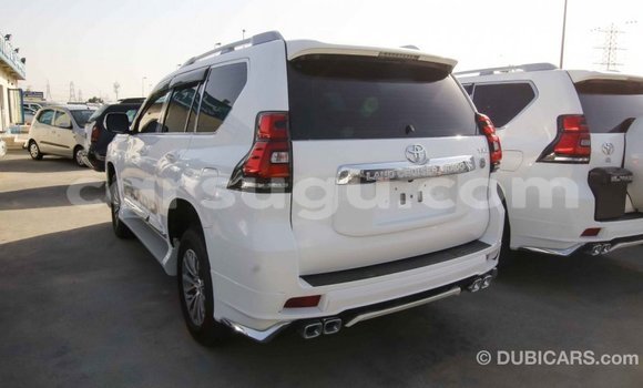 Sayi Imported Toyota Prado White Mota in Import - Dubai a Burkina Faso Sayi Imported Toyota Prado White Mota in Import - Dubai a Burkina Faso