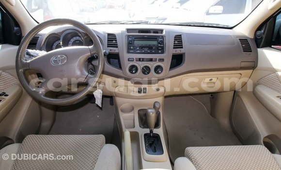 Sayi Imported Toyota Fortuner White Mota in Import - Dubai a Burkina Faso Sayi Imported Toyota Fortuner White Mota in Import - Dubai a Burkina Faso