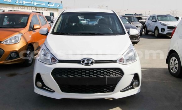 Sayi Imported Hyundai i10 White Mota in Import - Dubai a Burkina Faso Sayi Imported Hyundai i10 White Mota in Import - Dubai a Burkina Faso