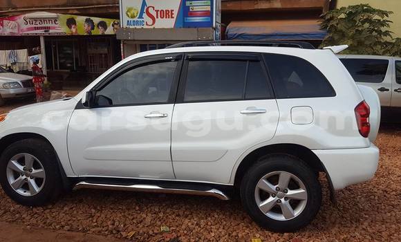 Acheter Neuf Voiture Toyota RAV4 Blanc à Ouagadougou, Burkina-Faso Acheter Neuf Voiture Toyota RAV4 Blanc à Ouagadougou, Burkina-Faso
