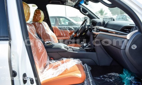 Sayi Imported Lexus LX White Mota in Import - Dubai a Burkina Faso Sayi Imported Lexus LX White Mota in Import - Dubai a Burkina Faso