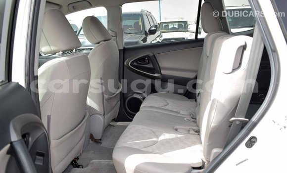 Sayi Imported Toyota HiAce White Babbar mota in Import - Dubai a Burkina Faso Sayi Imported Toyota HiAce White Babbar mota in Import - Dubai a Burkina Faso