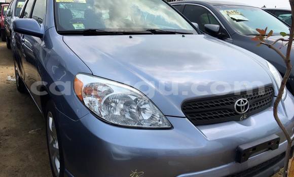 Acheter Occasion Voiture Toyota Matrix Bleu à Ouagadougou, Burkina-Faso