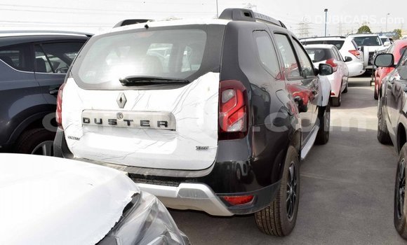 Acheter Import Voiture Renault Duster Noir à Import - Dubai, Burkina-Faso Acheter Import Voiture Renault Duster Noir à Import - Dubai, Burkina-Faso