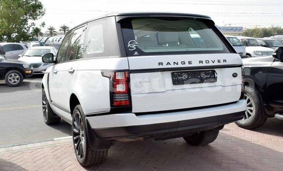 Sayi Imported Land Rover Range Rover White Mota in Import - Dubai a Burkina Faso Sayi Imported Land Rover Range Rover White Mota in Import - Dubai a Burkina Faso