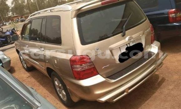 Acheter Occasion Voiture Toyota Highlander Marron à Ouagadougou, Burkina-Faso Acheter Occasion Voiture Toyota Highlander Marron à Ouagadougou, Burkina-Faso
