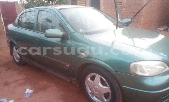 Acheter Occasion Voiture Opel Astra Vert à Ouagadougou, Burkina-Faso