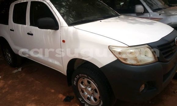 Acheter Occasion Voiture Toyota Hilux Blanc à Ouagadougou, Burkina-Faso Acheter Occasion Voiture Toyota Hilux Blanc à Ouagadougou, Burkina-Faso