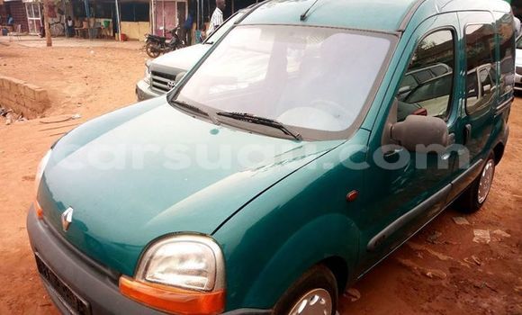 Acheter Occasion Voiture Renault Kangoo Vert à Ouagadougou, Burkina-Faso Acheter Occasion Voiture Renault Kangoo Vert à Ouagadougou, Burkina-Faso