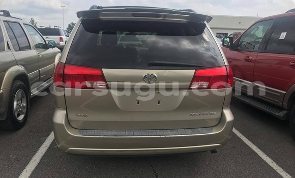 Acheter Occasion Voiture Toyota Sienna Beige à Ouagadougou, Burkina-Faso Acheter Occasion Voiture Toyota Sienna Beige à Ouagadougou, Burkina-Faso