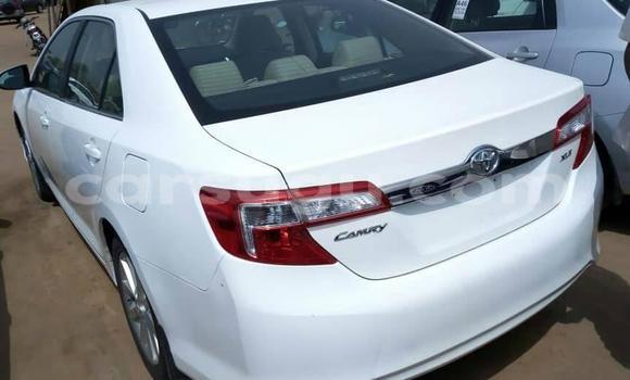 Acheter Occasion Voiture Toyota Camry Blanc à Ouagadougou, Burkina-Faso Acheter Occasion Voiture Toyota Camry Blanc à Ouagadougou, Burkina-Faso