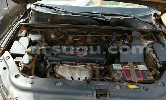 Acheter Occasion Voiture Toyota RAV4 Blanc à Ouagadougou, Burkina-Faso Acheter Occasion Voiture Toyota RAV4 Blanc à Ouagadougou, Burkina-Faso