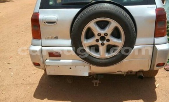 Acheter Occasion Voiture Toyota RAV4 Gris à Ouagadougou, Burkina-Faso Acheter Occasion Voiture Toyota RAV4 Gris à Ouagadougou, Burkina-Faso