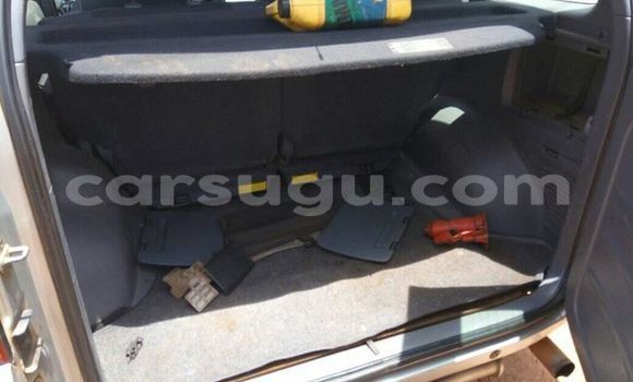 Acheter Occasion Voiture Toyota RAV4 Gris à Ouagadougou, Burkina-Faso Acheter Occasion Voiture Toyota RAV4 Gris à Ouagadougou, Burkina-Faso