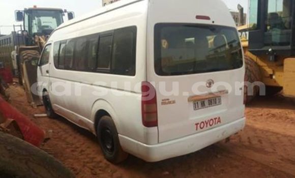 Acheter Occasion Voiture Toyota Hiace Blanc à Ouagadougou, Burkina-Faso Acheter Occasion Voiture Toyota Hiace Blanc à Ouagadougou, Burkina-Faso