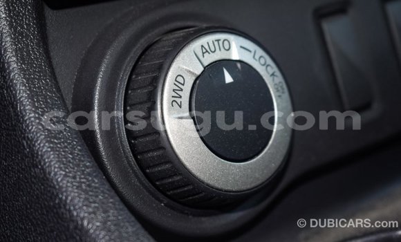 Acheter Import Voiture Renault Duster Blanc à Import - Dubai, Burkina-Faso Acheter Import Voiture Renault Duster Blanc à Import - Dubai, Burkina-Faso