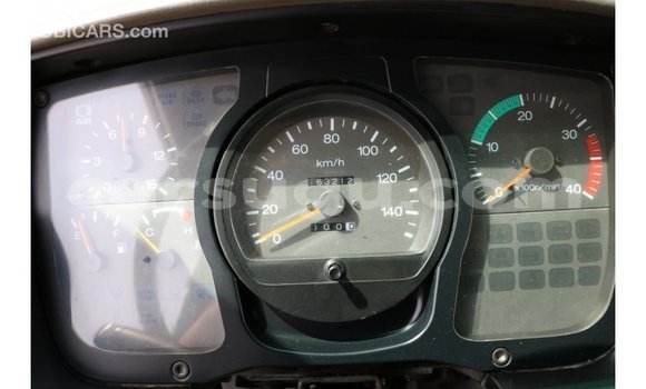 Acheter Import Utilitaire Nissan Evalia Blanc à Import - Dubai, Burkina-Faso