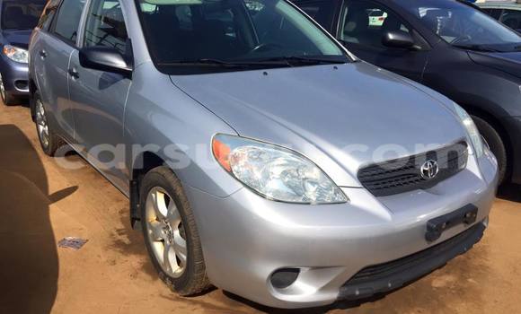 Acheter Occasion Voiture Toyota Matrix Bleu à Ouagadougou, Burkina-Faso Acheter Occasion Voiture Toyota Matrix Bleu à Ouagadougou, Burkina-Faso