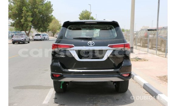 Sayi Imported Toyota Fortuner Black Mota in Import - Dubai a Burkina Faso Sayi Imported Toyota Fortuner Black Mota in Import - Dubai a Burkina Faso