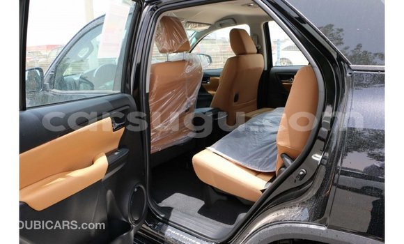Sayi Imported Toyota Fortuner Black Mota in Import - Dubai a Burkina Faso Sayi Imported Toyota Fortuner Black Mota in Import - Dubai a Burkina Faso