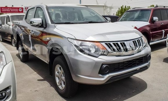 Sayi Imported Mitsubishi L200 Sauran Mota in Import - Dubai a Burkina Faso Sayi Imported Mitsubishi L200 Sauran Mota in Import - Dubai a Burkina Faso