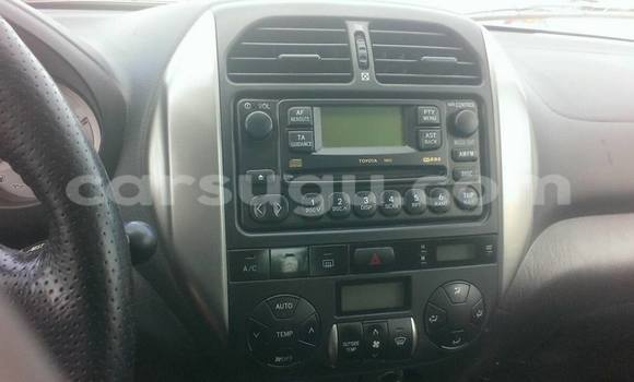 Sayi Sabo Toyota RAV4 Red Mota in Ouagadougou a Burkina Faso Sayi Sabo Toyota RAV4 Red Mota in Ouagadougou a Burkina Faso