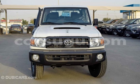 Buy Import Toyota Land Cruiser White Car in Import - Dubai in Burkina Faso Buy Import Toyota Land Cruiser White Car in Import - Dubai in Burkina Faso