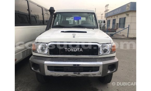 Buy Import Toyota Land Cruiser White Car in Import - Dubai in Burkina Faso Buy Import Toyota Land Cruiser White Car in Import - Dubai in Burkina Faso