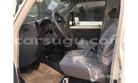 Buy Import Toyota Land Cruiser White Car in Import - Dubai in Burkina Faso Buy Import Toyota Land Cruiser White Car in Import - Dubai in Burkina Faso