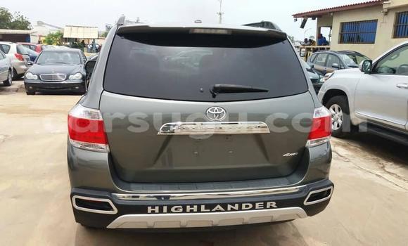 Acheter Occasion Voiture Toyota Highlander Autre à Ouagadougou, Burkina-Faso Acheter Occasion Voiture Toyota Highlander Autre à Ouagadougou, Burkina-Faso
