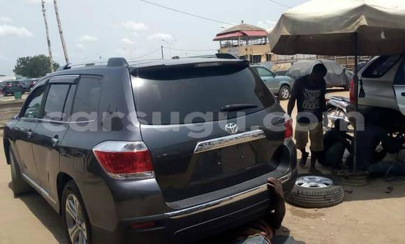 Acheter Occasion Voiture Toyota Highlander Noir à Ouagadougou, Burkina-Faso Acheter Occasion Voiture Toyota Highlander Noir à Ouagadougou, Burkina-Faso