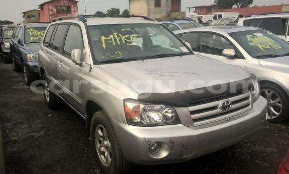 Acheter Occasion Voiture Toyota Highlander Gris à Ouagadougou, Burkina-Faso Acheter Occasion Voiture Toyota Highlander Gris à Ouagadougou, Burkina-Faso