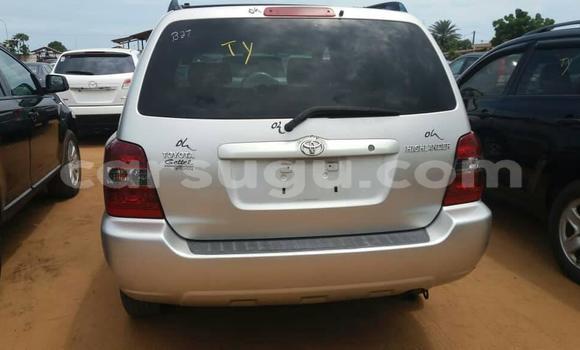 Acheter Occasion Voiture Toyota Highlander Gris à Ouagadougou, Burkina-Faso Acheter Occasion Voiture Toyota Highlander Gris à Ouagadougou, Burkina-Faso