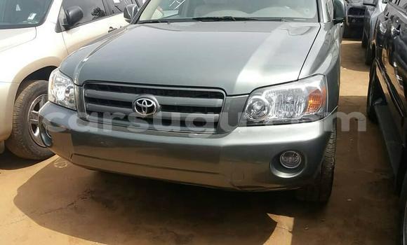 Acheter Occasion Voiture Toyota Highlander Vert à Ouagadougou, Burkina-Faso Acheter Occasion Voiture Toyota Highlander Vert à Ouagadougou, Burkina-Faso