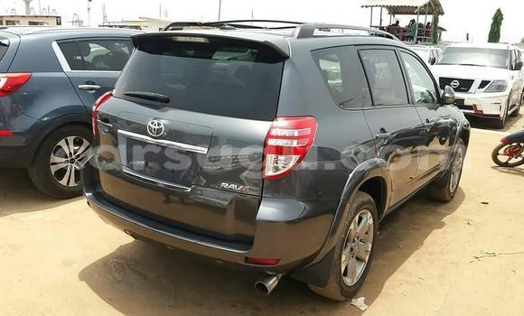 Acheter Occasion Voiture Toyota RAV4 Noir à Ouagadougou, Burkina-Faso Acheter Occasion Voiture Toyota RAV4 Noir à Ouagadougou, Burkina-Faso