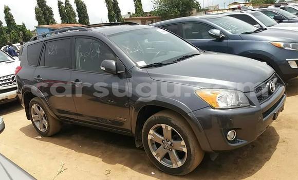 Acheter Occasion Voiture Toyota RAV4 Noir à Ouagadougou, Burkina-Faso Acheter Occasion Voiture Toyota RAV4 Noir à Ouagadougou, Burkina-Faso