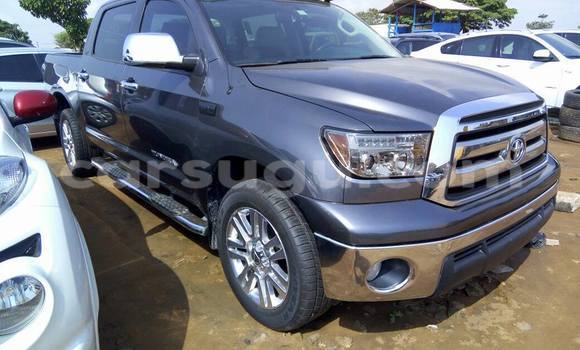 Sayi Sabo Toyota Tundra Sauran Mota in Ouagadougou a Burkina Faso Sayi Sabo Toyota Tundra Sauran Mota in Ouagadougou a Burkina Faso