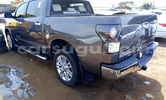 Sayi Sabo Toyota Tundra Sauran Mota in Ouagadougou a Burkina Faso Sayi Sabo Toyota Tundra Sauran Mota in Ouagadougou a Burkina Faso