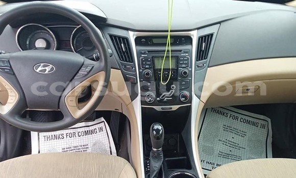 Acheter Occasion Voiture Hyundai Sonata Blanc à Ouagadougou, Burkina-Faso Acheter Occasion Voiture Hyundai Sonata Blanc à Ouagadougou, Burkina-Faso